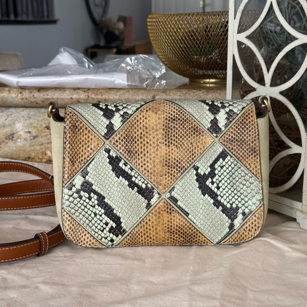 625!+ New Tory Burch thea Patchwork Flap Crossbody multi color - Picture 5 of 10